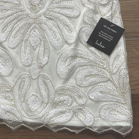 Lulu’s white sequin mini dress size S - Picture 3 of 8